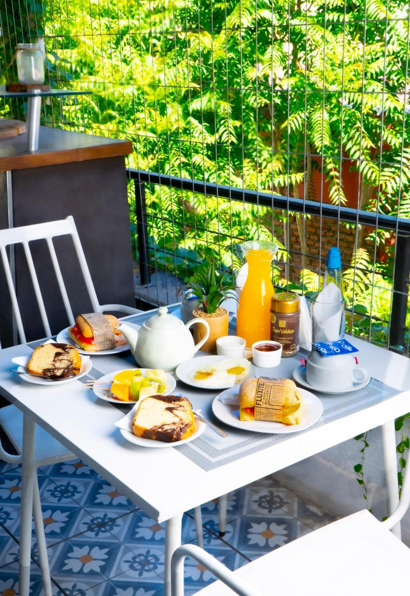 Hotel Boutique Tremo Bustamante Santiago Luaran gambar